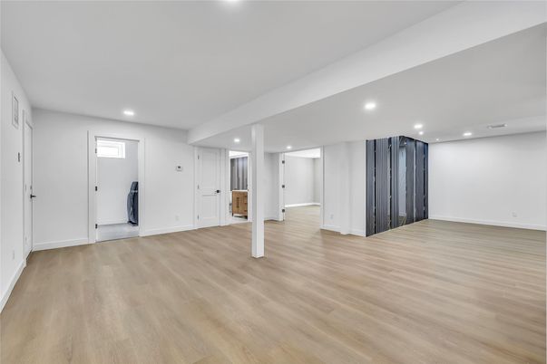 Empty room, Interior, Recessed Lighting, Wood Texture Flooring