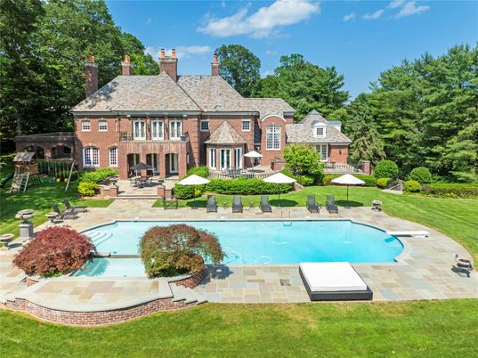 Exterior, Facade, Brick Facade, Pool, French Provincial