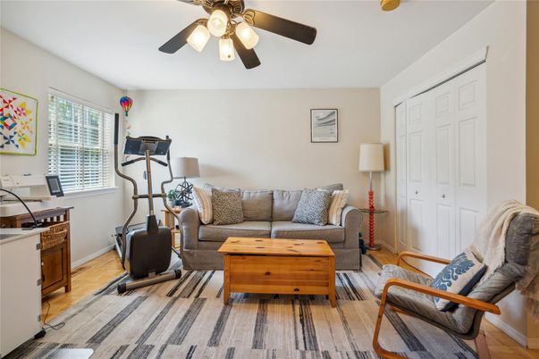 Fitness Equipment, Interior, Living room, Wood Texture Flooring
