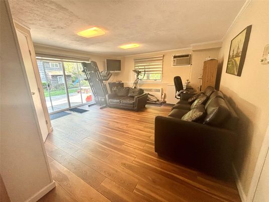 Fitness Equipment, Interior, Living room, Wood Texture Flooring