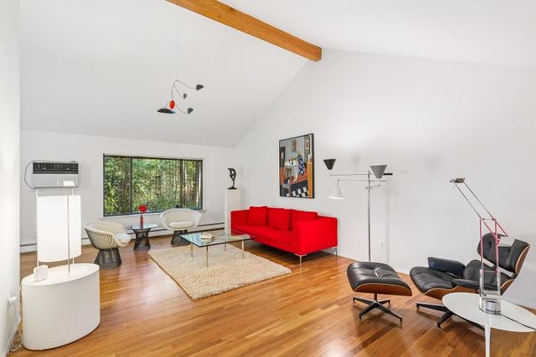 Interior, Living room, Pendant Lights, Wooden Beams, Wood Texture Flooring