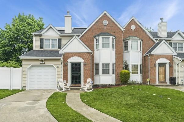 Attached, Exterior, Facade, Brick Facade, Brick Traditional