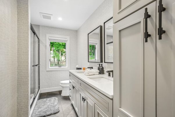 Bathroom, Dual Sink Vanities, Interior, Recessed Lighting