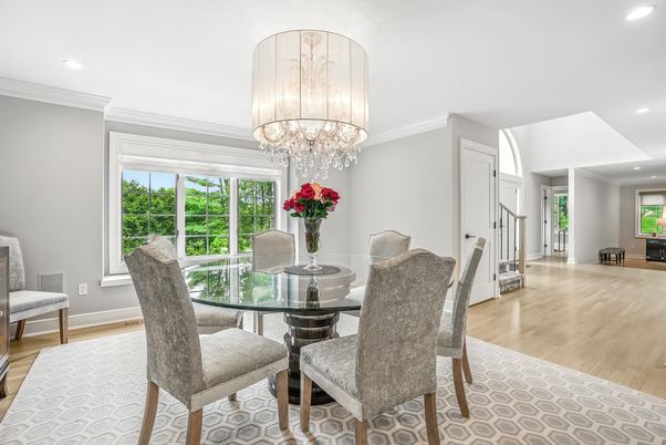 Chandelier, Dining room, Interior, Recessed Lighting, Wood Texture Flooring