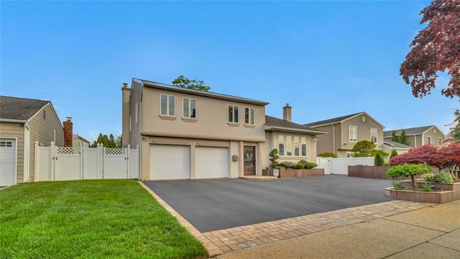 Attached, Backyard, Exterior, Facade, Split Level