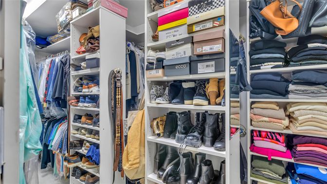 Interior, Walk-in Closets