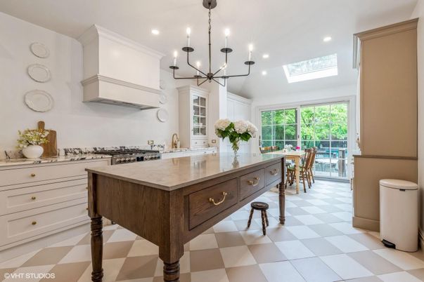 Chandelier, Dining room, Interior, Kitchen, Pendant Lights, Recessed Lighting
