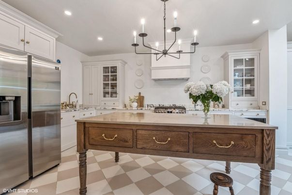 Chandelier, Interior, Kitchen, Recessed Lighting, Stainless Steel Appliances