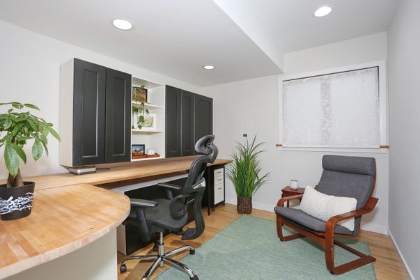 Home Office, Interior, Recessed Lighting, Wood Texture Flooring