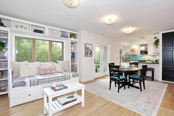 Dining room, Interior, Kitchen, Living room, Pendant Lights, Wood Texture Flooring