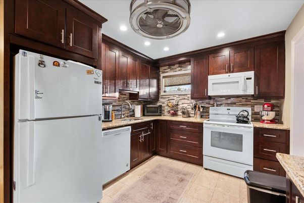 Interior, Kitchen, Recessed Lighting