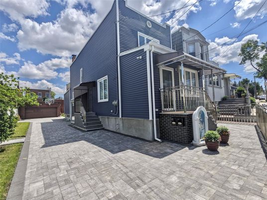 Exterior, Facade, None