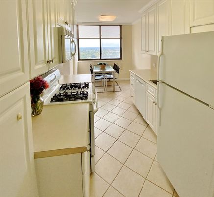 Dining room, Interior, Kitchen, Water