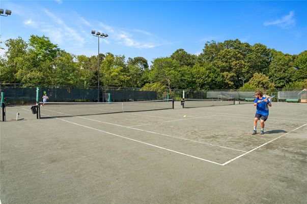 Exterior, Tennis Courts