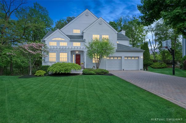 Attached, Exterior, Facade, Farmhouse