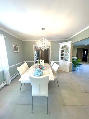 Chandelier, Dining room, Interior