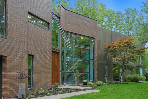 Exterior, Facade, Brick Facade, Rowhouse