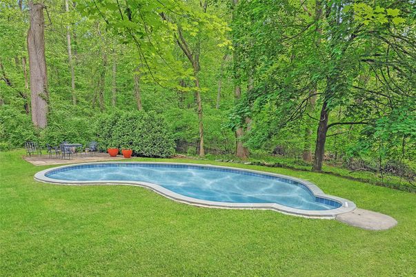 Exterior, Hot Tub, Pool