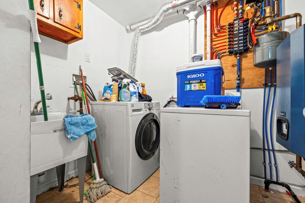 Interior, Washer
