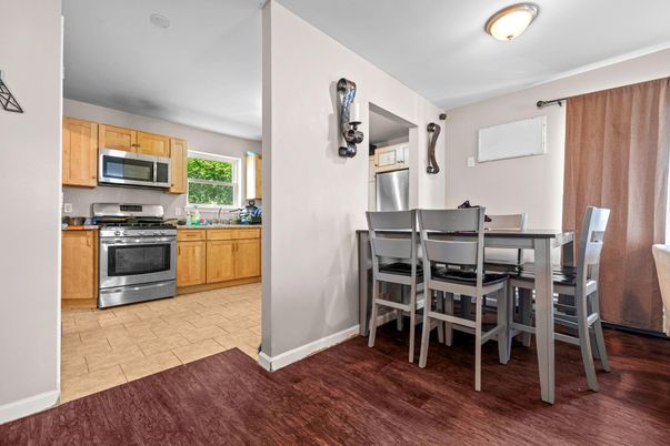 Dining room, Interior, Kitchen, Stainless Steel Appliances, Wood Texture Flooring