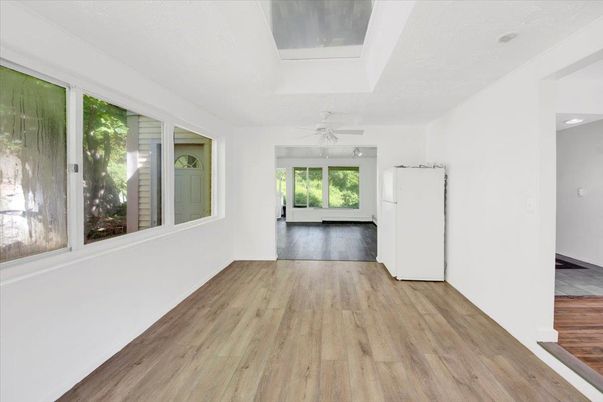 Empty room, Interior, Recessed Lighting, Wood Texture Flooring