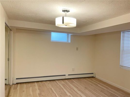 Empty room, Interior, Pendant Lights, Wood Texture Flooring