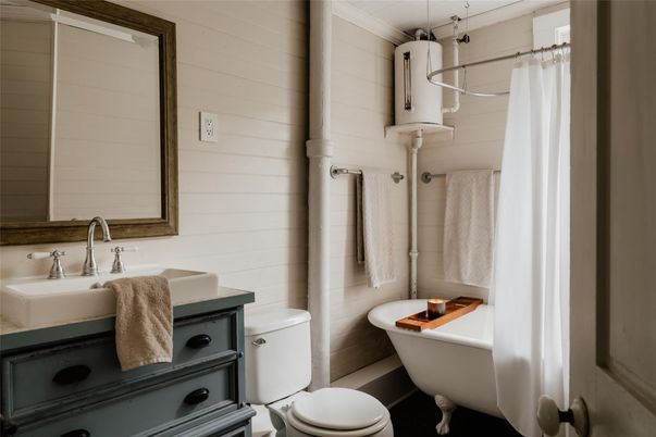 Bathroom, Free Standing Baths, Interior