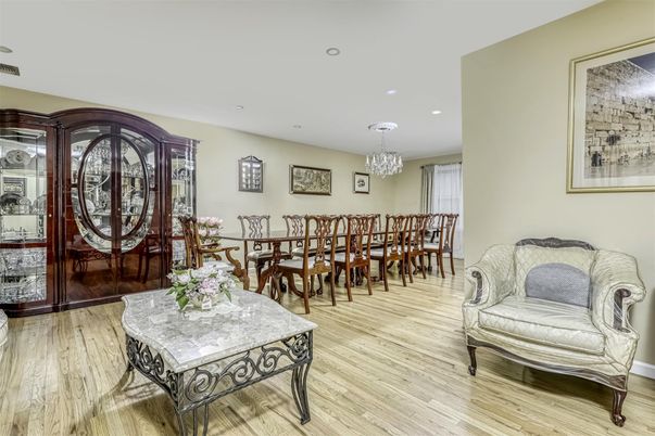 Chandelier, Dining room, Interior, Recessed Lighting, Wood Texture Flooring