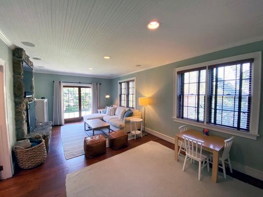 Dining room, Interior, Living room, Recessed Lighting, Wood Texture Flooring