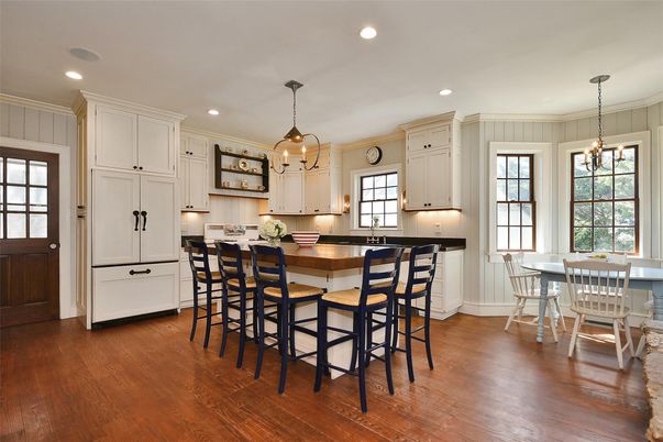 Dining room, Interior, Kitchen, Pendant Lights, Recessed Lighting, Wood Texture Flooring