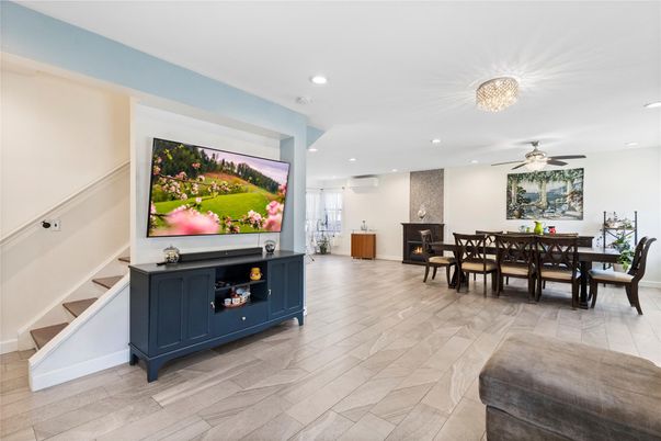 Dining room, Interior, Recessed Lighting, Wood Texture Flooring