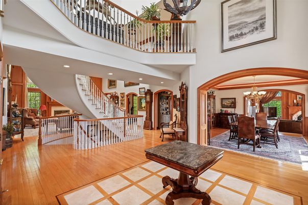 Chandelier, Dining room, Interior, Recessed Lighting, Wood Texture Flooring
