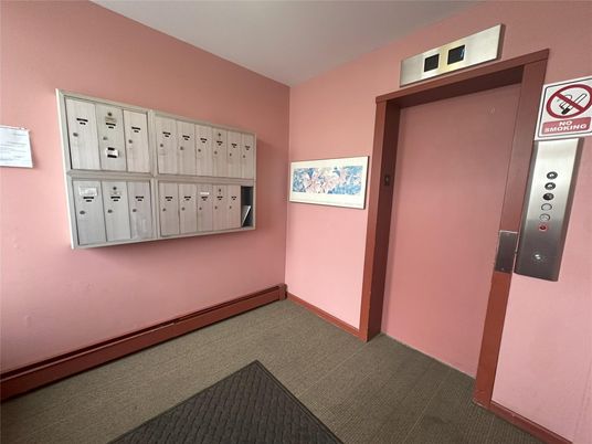 Elevator, Interior