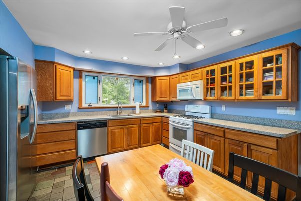 Dining room, Interior, Kitchen, Recessed Lighting, Stainless Steel Appliances