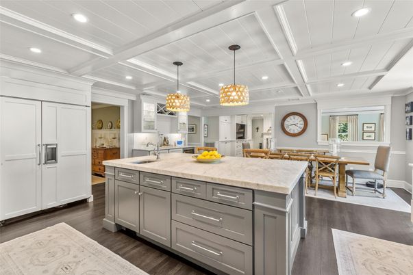 Dining room, Interior, Kitchen, Pendant Lights, Recessed Lighting, Wood Texture Flooring