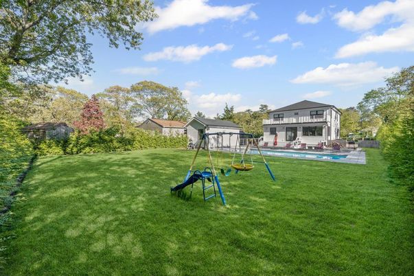 Backyard, Exterior, Playground
