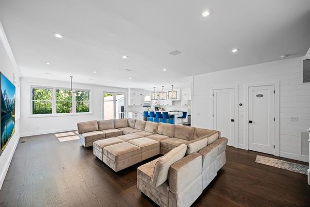 Interior, Kitchen, Living room, Pendant Lights, Recessed Lighting, Wood Texture Flooring