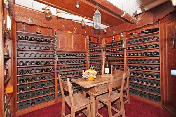 Dining room, Interior, Wine Storage