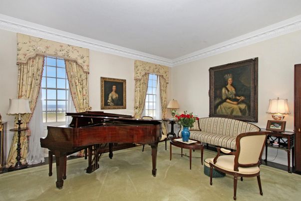Interior, Living room, Piano