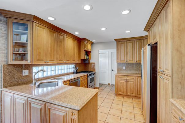 Interior, Kitchen, Recessed Lighting