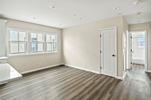 Empty room, Interior, Recessed Lighting, Wood Texture Flooring