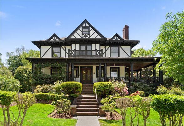 Exterior, Facade, Tudor Revival