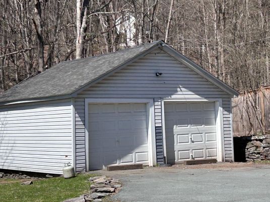 Detached Garage, Exterior