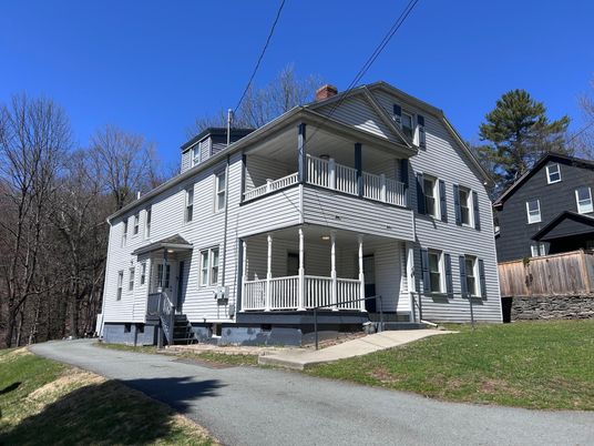 Exterior, Facade, Queen Anne Victorian
