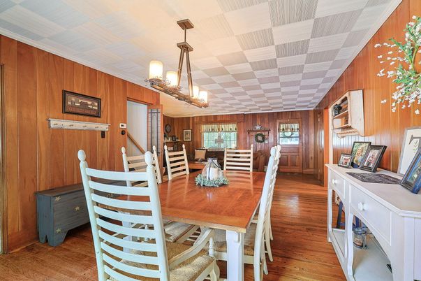 Chandelier, Dining room, Interior, Wood Texture Flooring, Wooden Walls