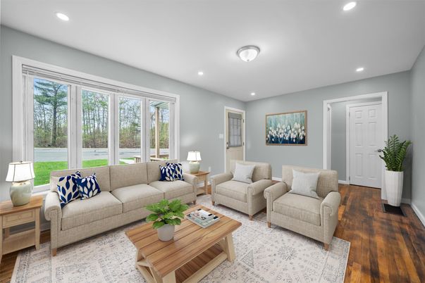 Interior, Living room, Recessed Lighting, Wood Texture Flooring