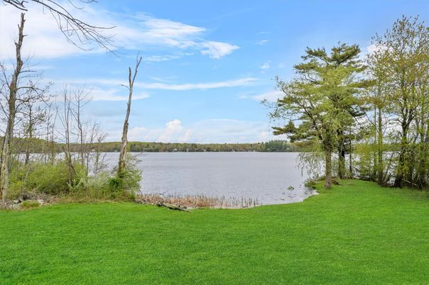 Exterior, Lake