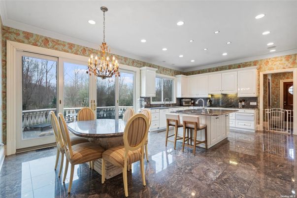 Chandelier, Dining room, Interior, Kitchen, Recessed Lighting