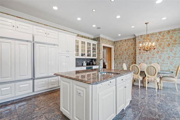 Chandelier, Dining room, Interior, Kitchen, Recessed Lighting