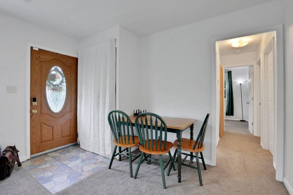 Dining room, Interior